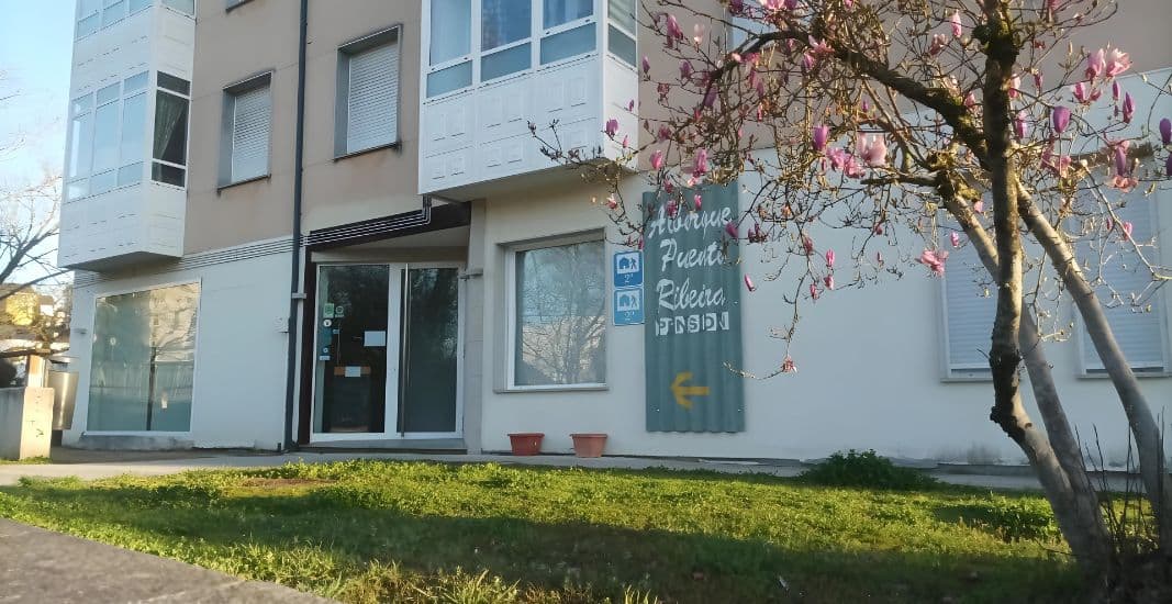 Pension-Albergue Puente Ribera